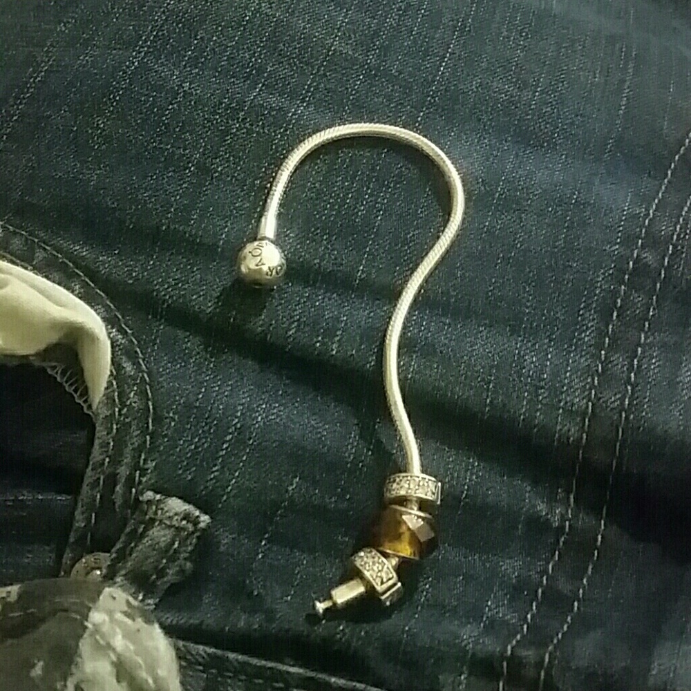 Pandora bracelet 9.1